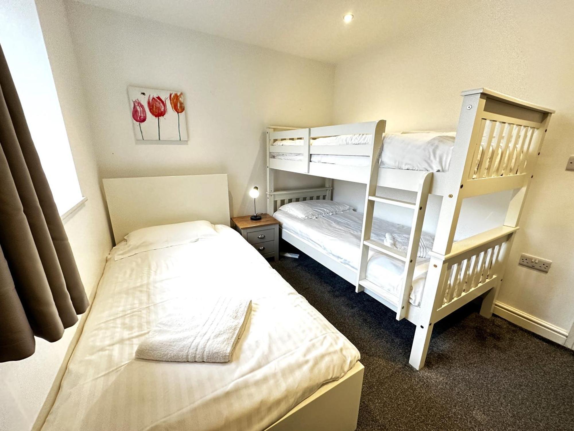 Maisy Lodge - Two Bed Lux Flat - Parking, Netflix, Wifi - Close To Blenheim Palace & Oxford - F2 Kidlington Dış mekan fotoğraf
